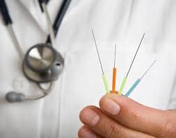 doctor for Acupuncture Treatment